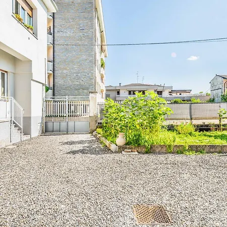 Apartment Casa Via Sottocorno *