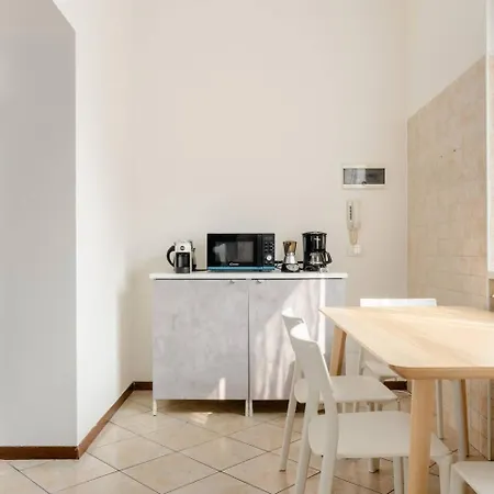 Apartment Casa Via Sottocorno *